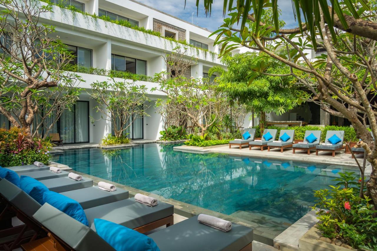 Eightfold Urban Resort Ciudad de Siem Riep Exterior foto The hotel's pool