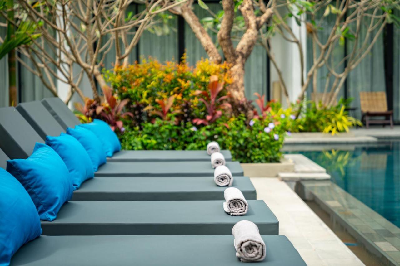 Eightfold Urban Resort Ciudad de Siem Riep Exterior foto Pool at the hotel