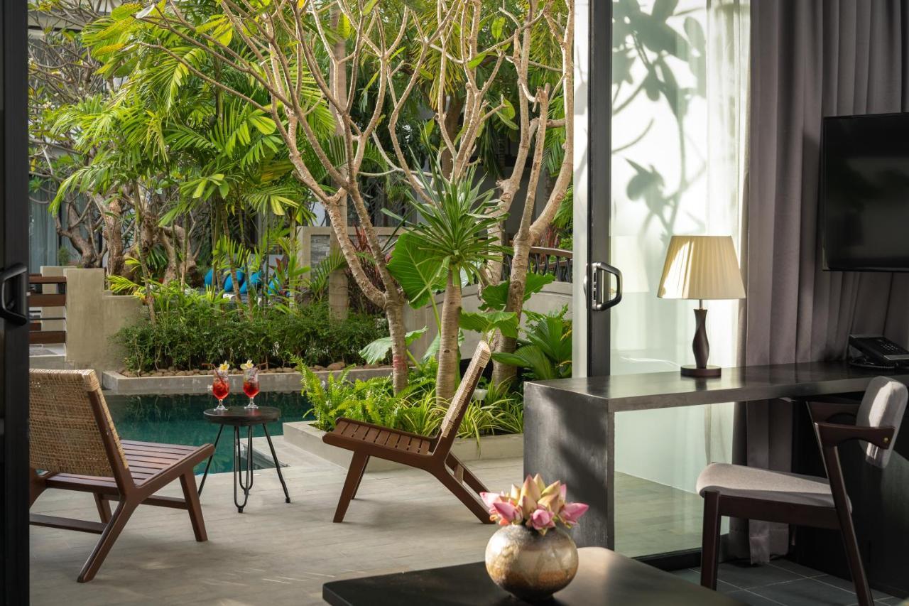 Eightfold Urban Resort Ciudad de Siem Riep Exterior foto The Sala Pool Suite
