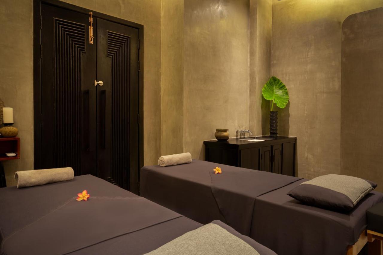 Eightfold Urban Resort Ciudad de Siem Riep Exterior foto A spa treatment room